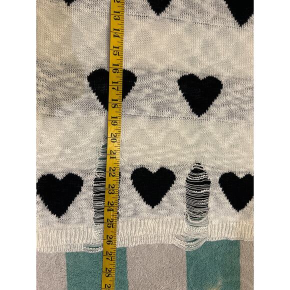 Black Heart Tattered Sweater - Picture 6 of 6